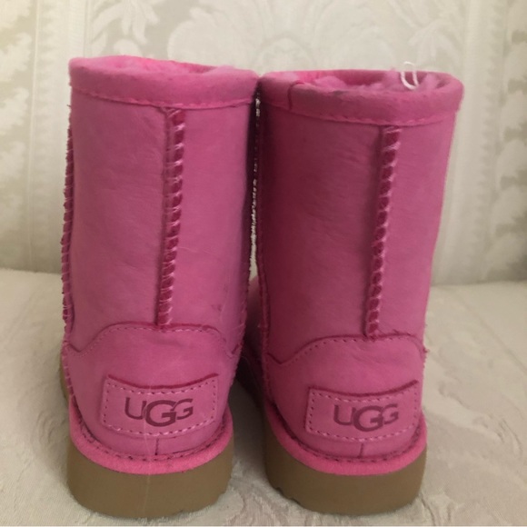 UGG classic II weather short shearling boots fuschia US size 6